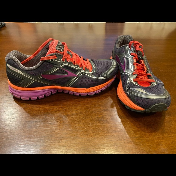 brooks ghost 18